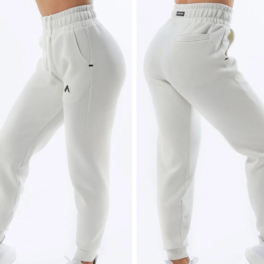 Alphalete Elmts Women's White Knit Cuffed Jogger Pants Size Medium 41624